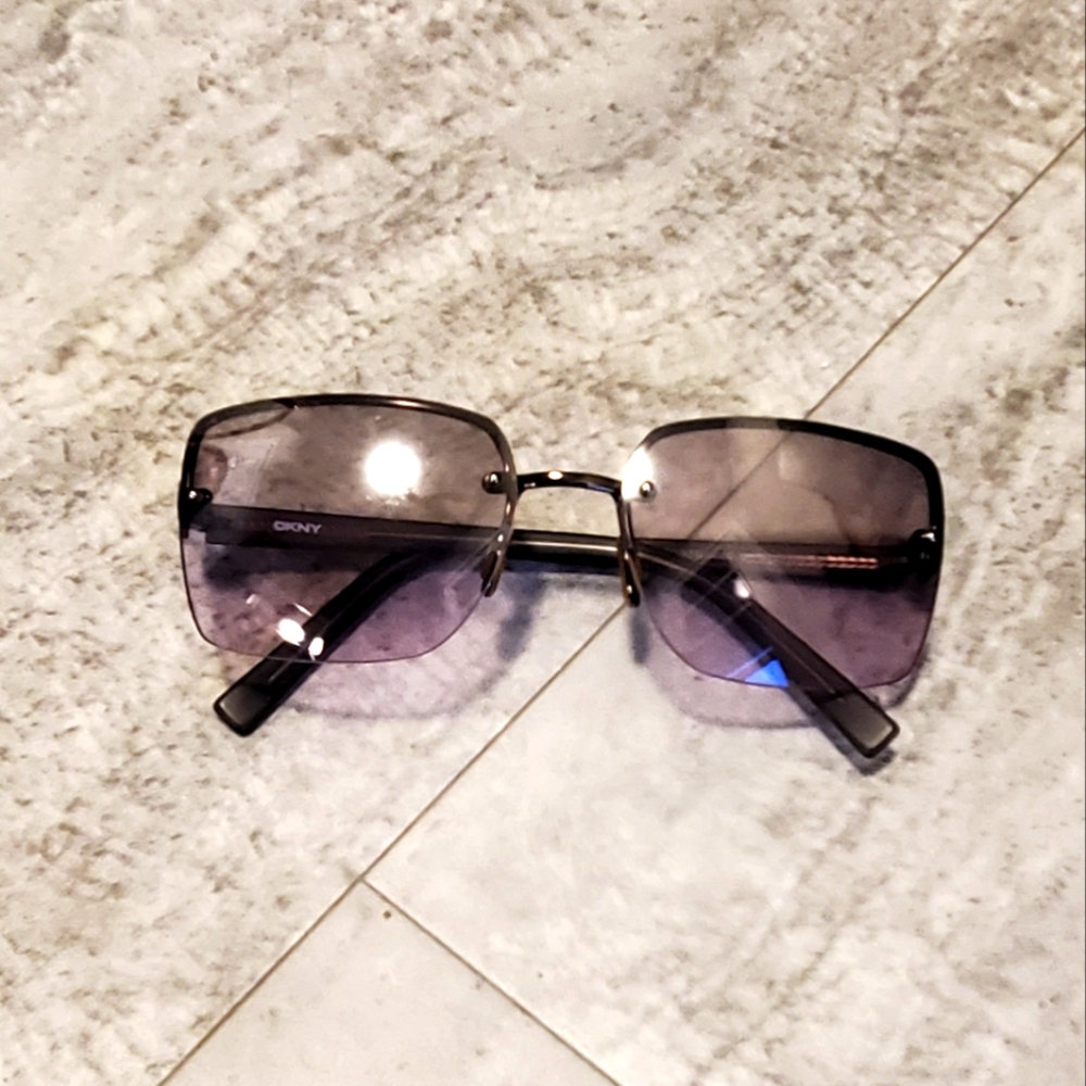 COPY - Y2K DKNY purple gradient 🕶 sunglasses 😎